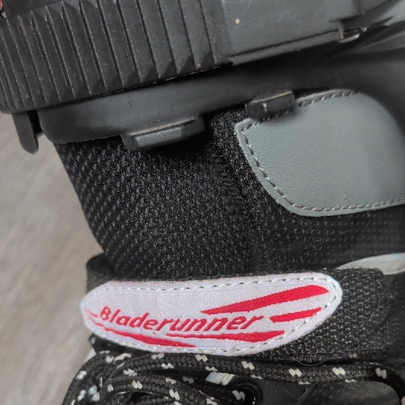 Men's Black and Red Inline Skates Size 12 - Picture 2 of 4